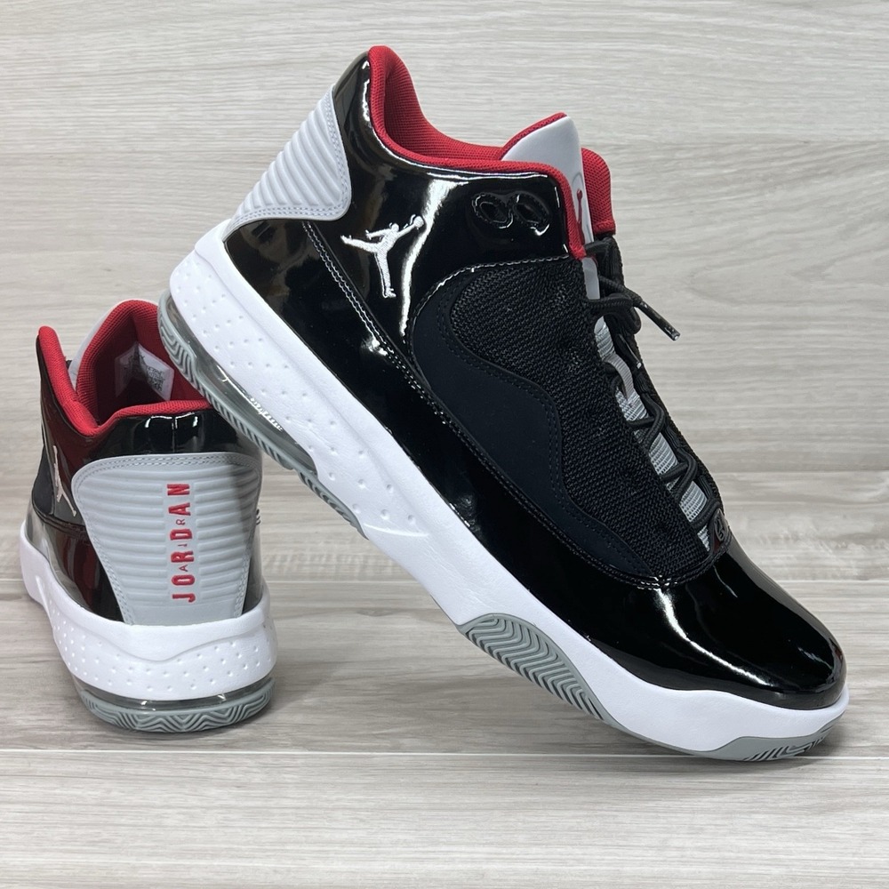 New In Box Jordan Max Aura 2 Black White Grey CK6636-006 Size 12 Mens